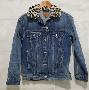 Bdg Y2k Jean Jacket Betty Faux Fur Collar Demin Jacket Trucker Xs Urban Outf…